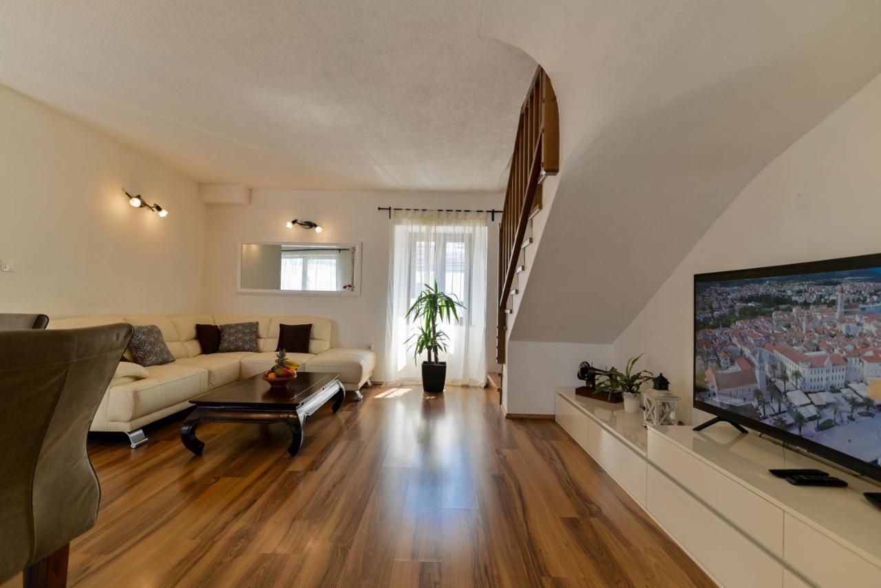 Apartman Ciciliani Trogir Exterior foto
